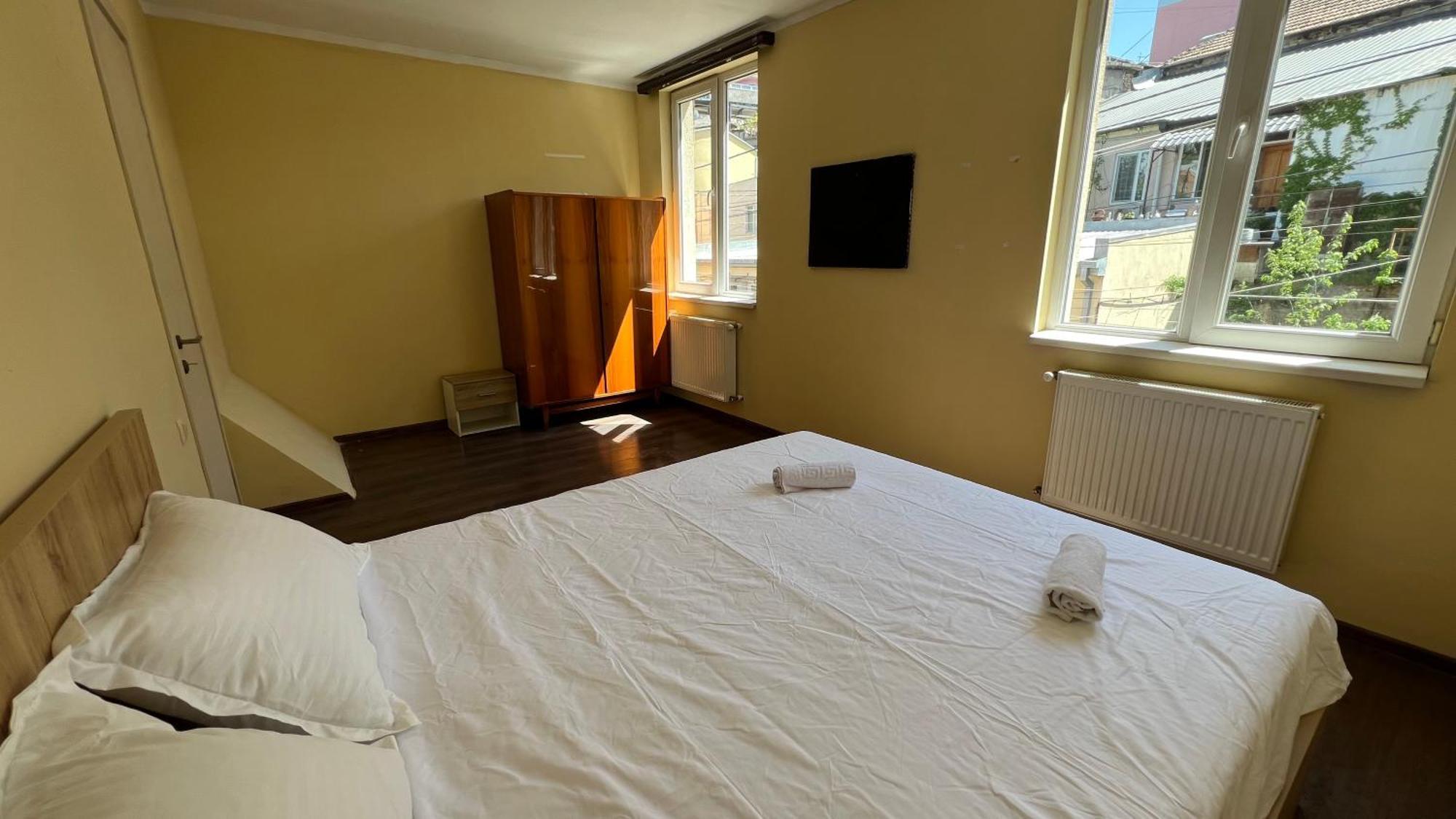 Garden House Tbilisi Hotel Bagian luar foto